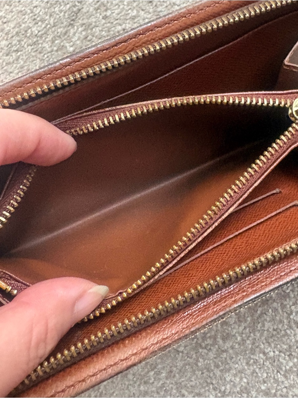 Auth Louis Vuitton monogram zippy wallet - Picture 7 of 13